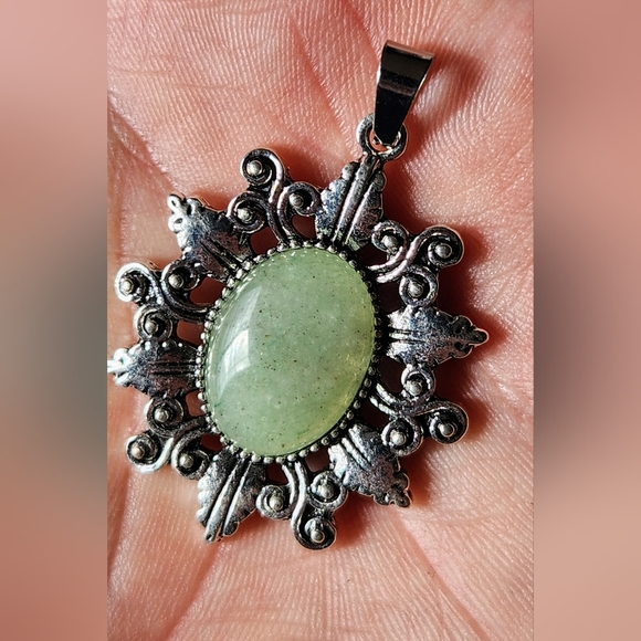 Genuine Crystal Vintage Victorian Style Sun Pendant Necklace With Rope Chain - Picture 3 of 15